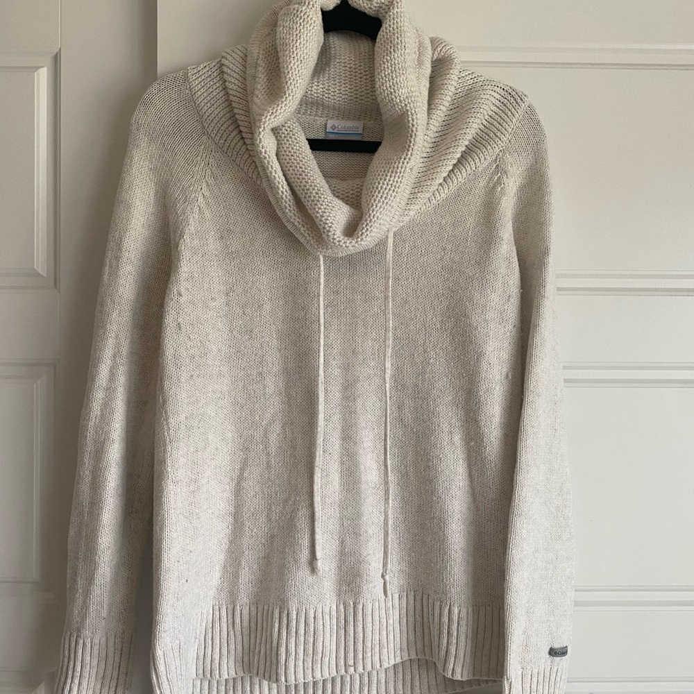Columbia cowl neck sweater cream color. Sz. L